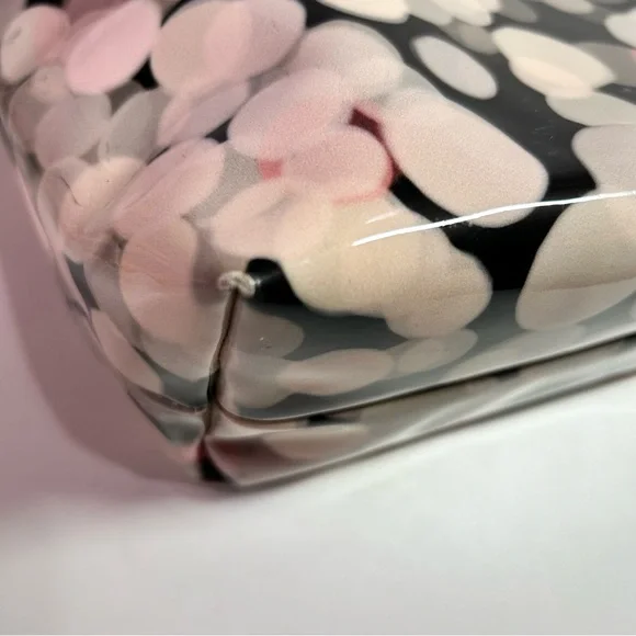 Kate Spade Cherry Terrace Jeralyn Patent Festive Bubbles Tote, Shoulder Bag. - Picture 9 of 16